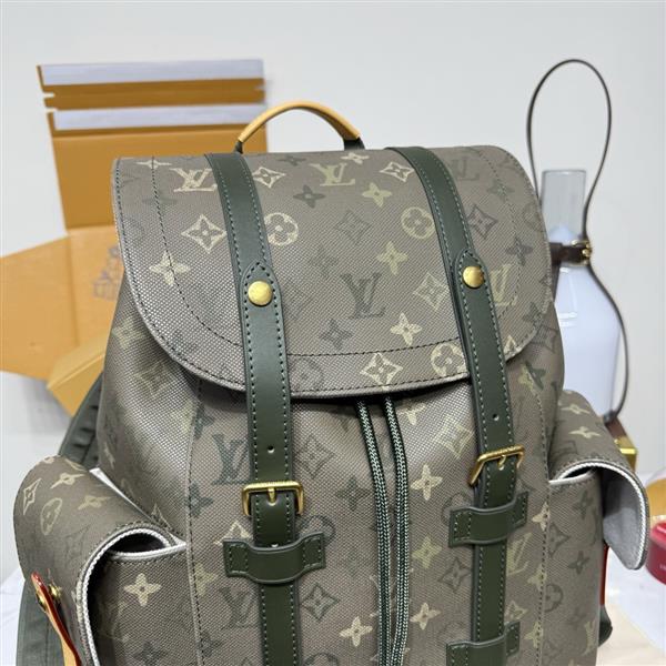 2026122114854752 270